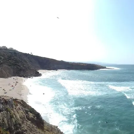 A Mouros House With Swimming Pool Ericeira