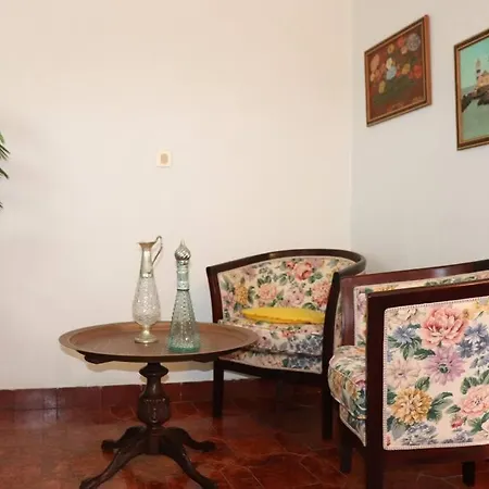 A Mouros House With Swimming Pool Apartment